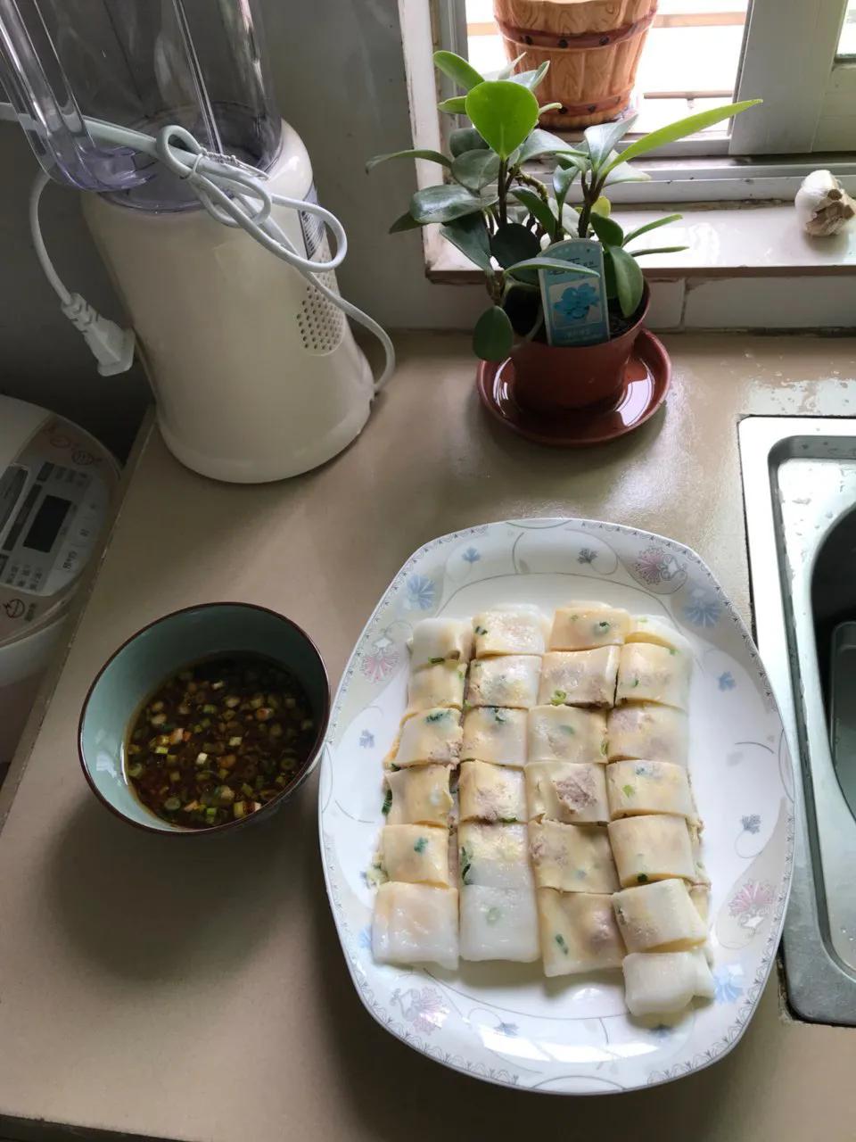 教你做肠粉过程,广东经典肠粉在家自己做你想学吗