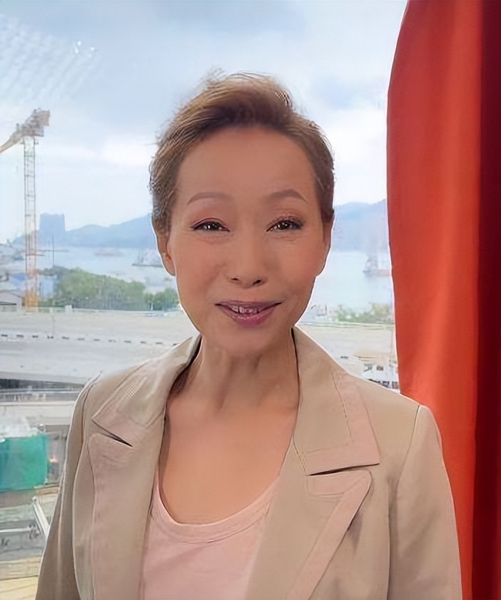 59岁叶童近照变化大,53岁叶童近照曝光