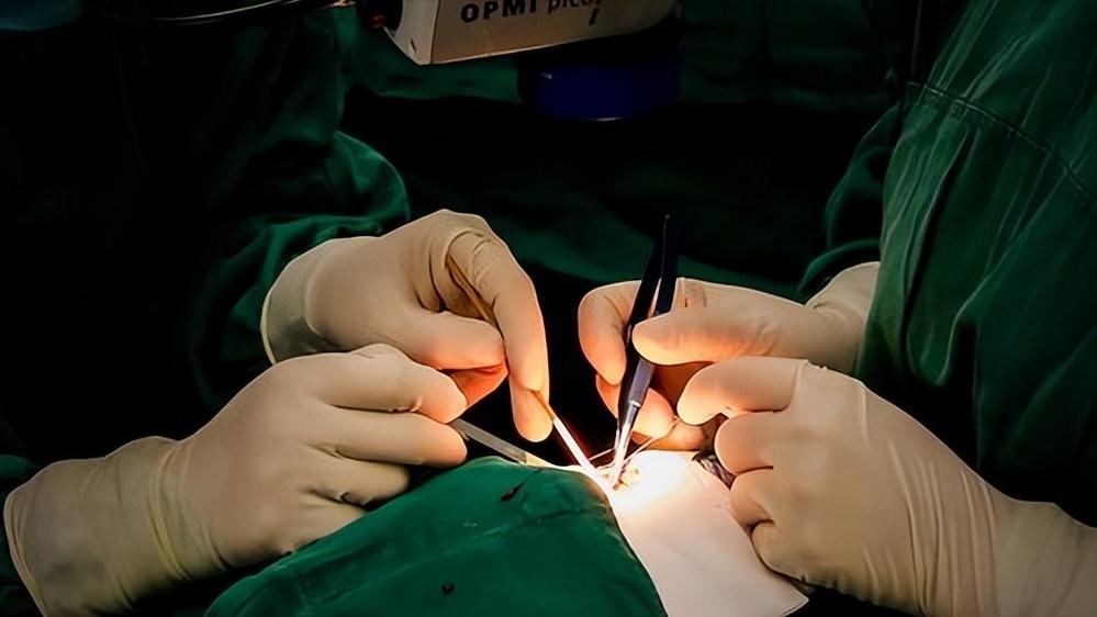 这是一封医生写给颈椎病患者的长信！如果您深受其扰，请看此文