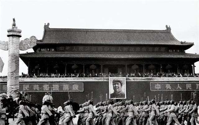 五星红旗征集过程,1949年国旗征集图片