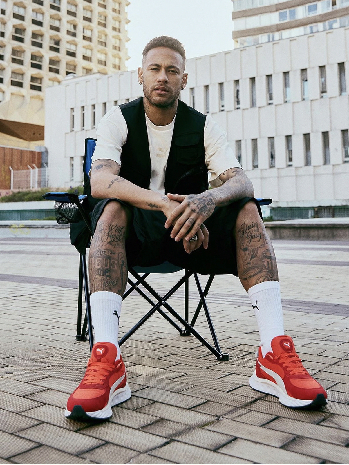 世界球星内马尔日常穿什么鞋,足球明星内马尔同款彪马复古鞋