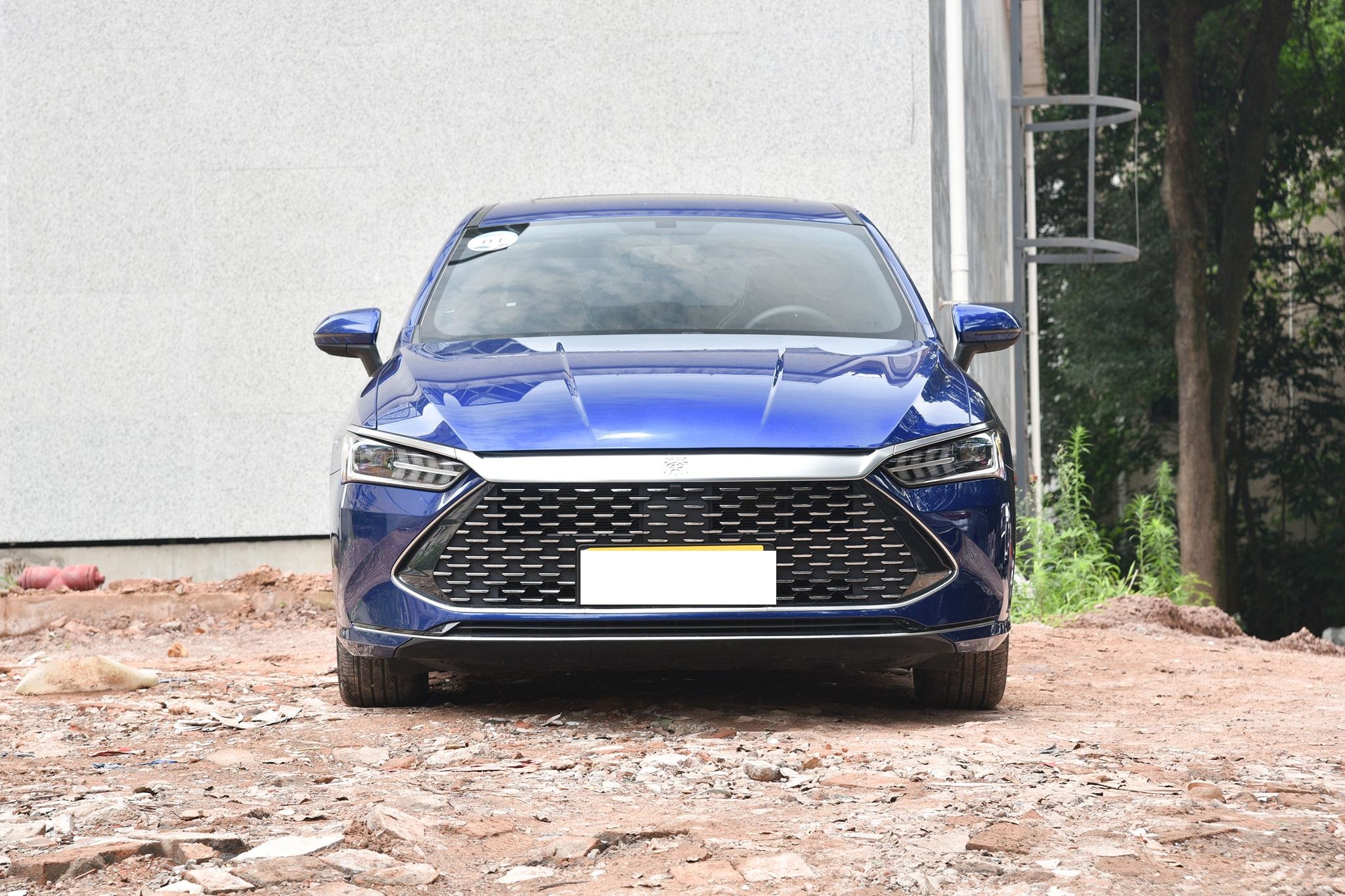 秦plusdm-i和老牌家轿轩逸,比亚迪秦plusdm-i跟卡罗拉哪个好