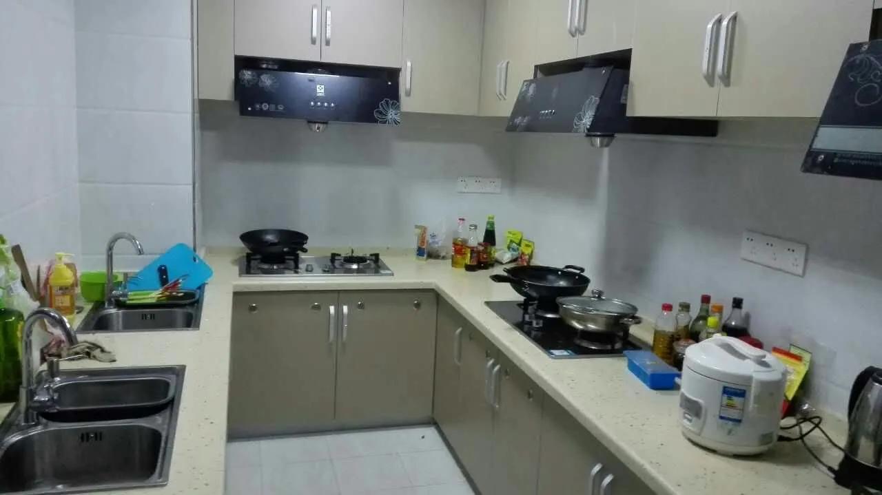 出租观音桥次卧800主卧1100无中介费，看房电话19112165949（V）