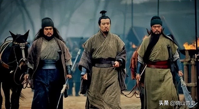 阐述长篇小说三国演义的艺术成就,三国演义的文学风格