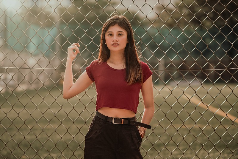 赠品不能退换丈夫送我一条3万的项链，情人节成了情人劫