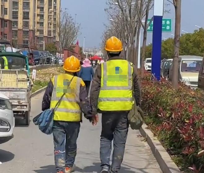 工地上干活的人有多辛苦,在工地上班的辛酸只有自己知道