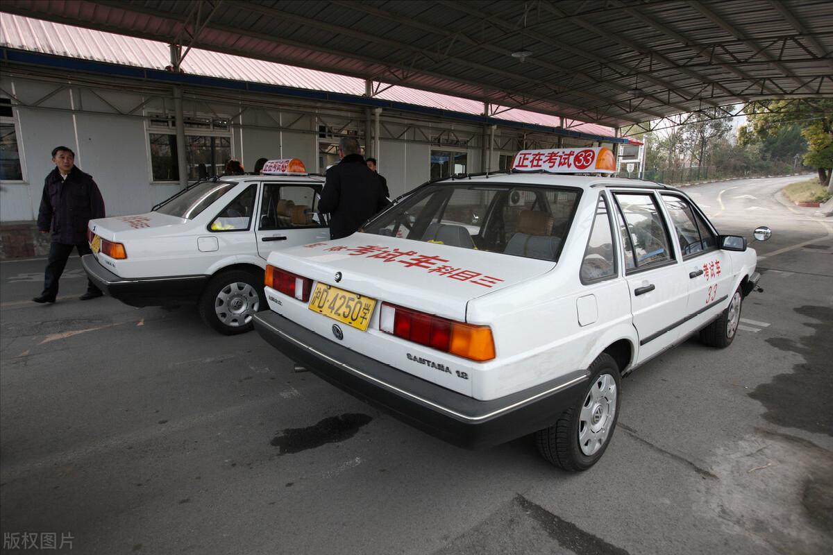 电动三轮车驾驶证怎么考费用多少,老年代步车三轮车需要驾照吗