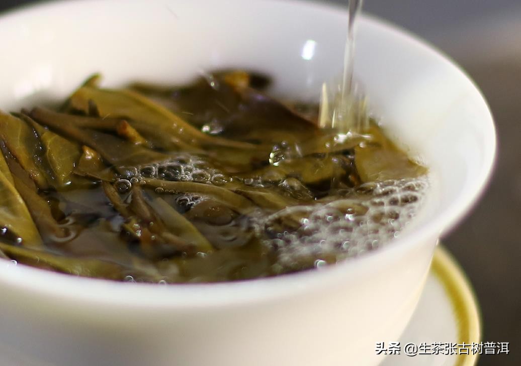 普洱茶闻起来有烟香,普洱茶闻起来有柠檬味道