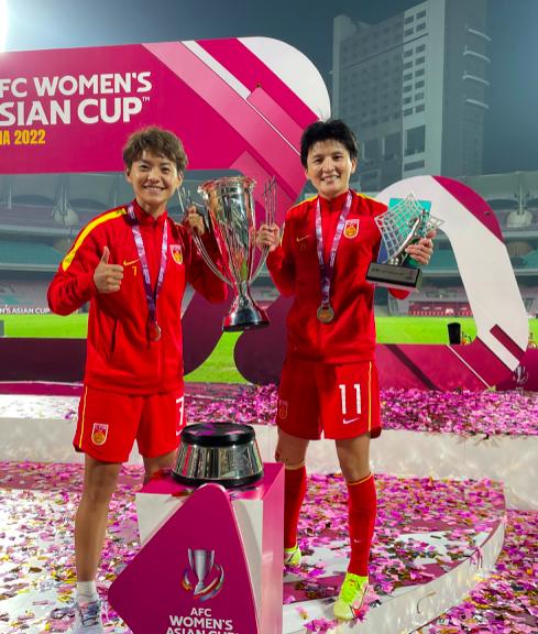 逆转韩国女足夺冠,逆转夺冠祝贺女足