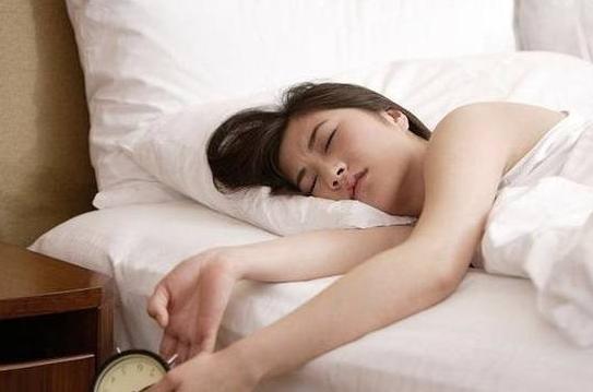 女生生理痛的时候要注意什么,女生生理痛什么时候开始