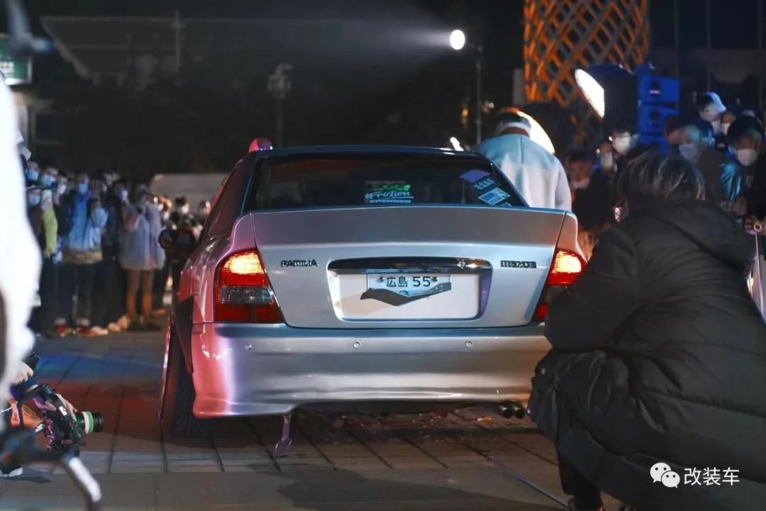 马自达323玩漂移,马自达323狂飙