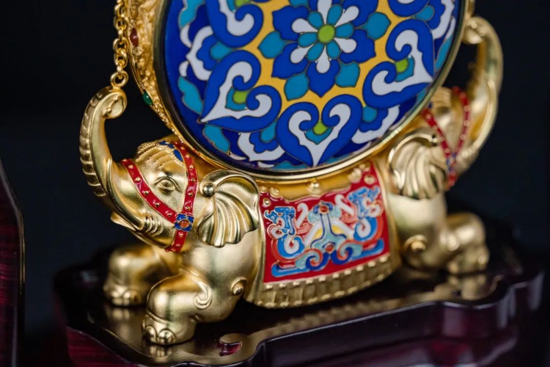 景泰蓝掐丝珐琅四方瓶价值多少,景泰蓝掐丝珐琅瓶价格