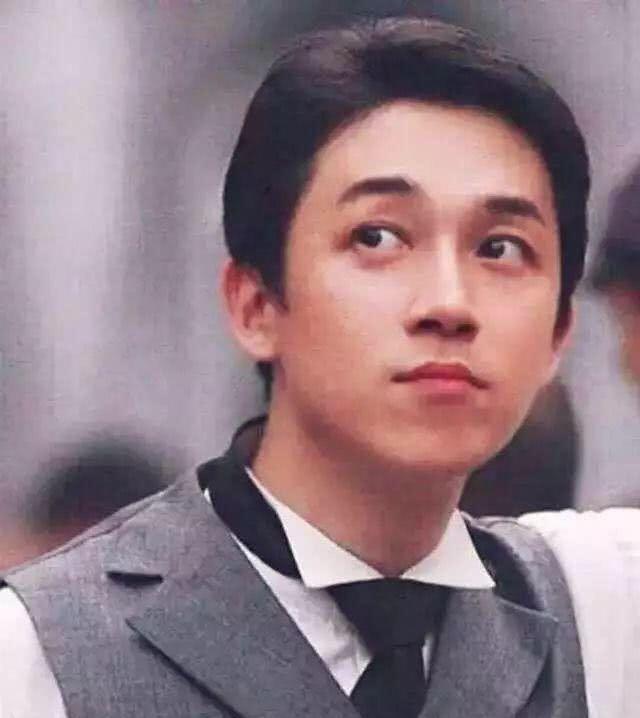 娱乐圈扁头发型,娱乐圈的扁头盘点