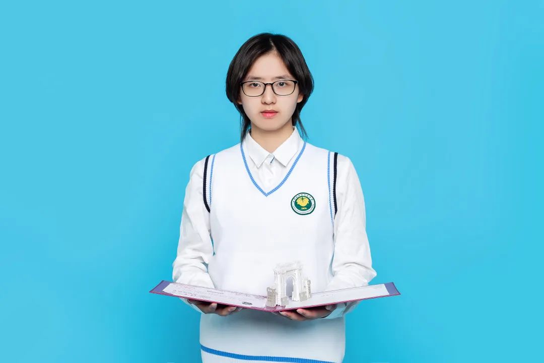 靠美术可以考好大学吗,靠美术都难考大专