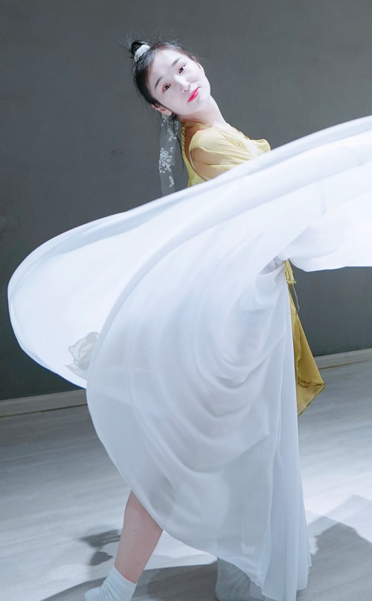 深圳上塘地铁站周围的成人国风舞培训班有那些，哪家好