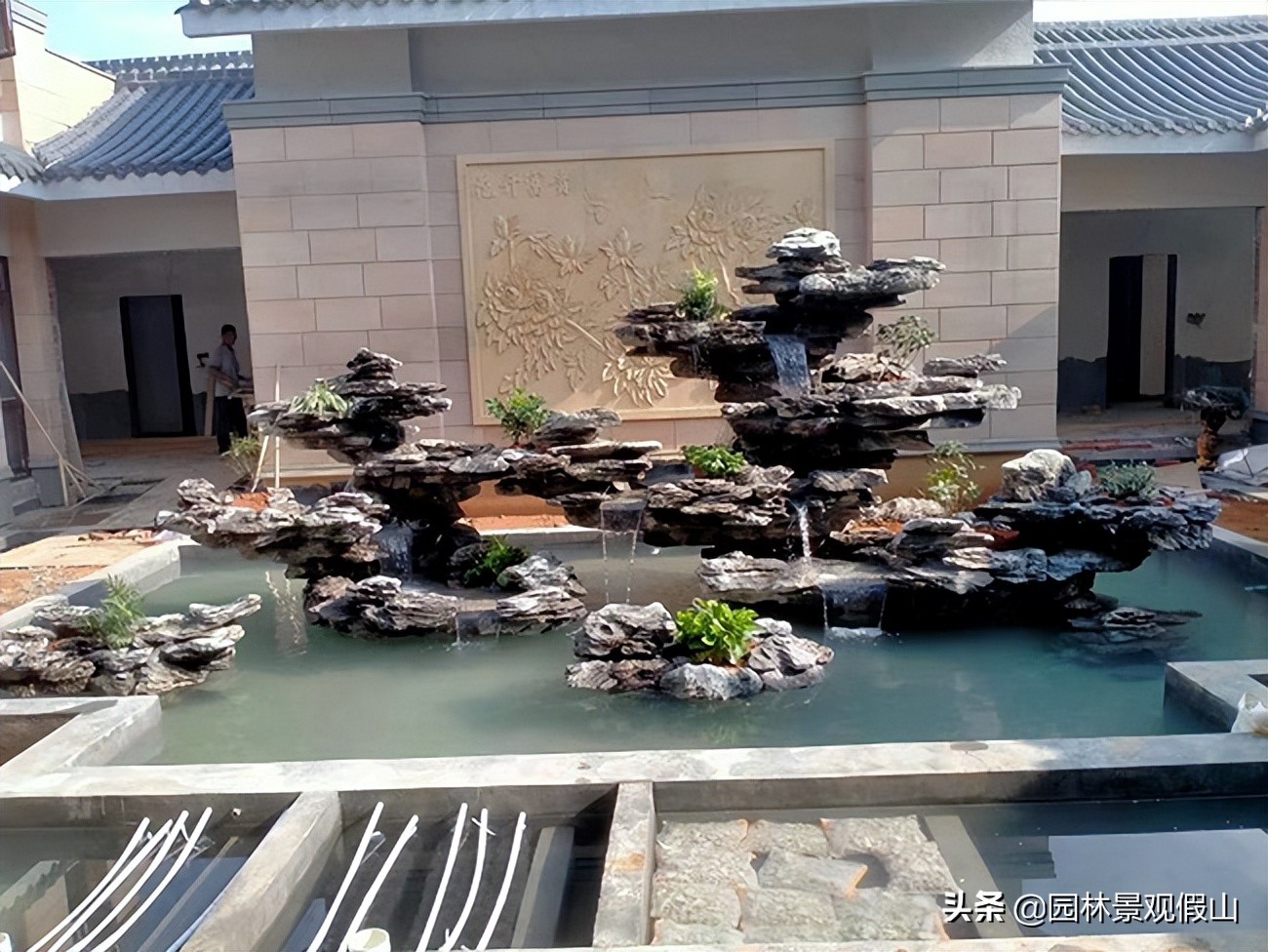 庭院太湖石假山鱼池景观,园林假山怎么建造