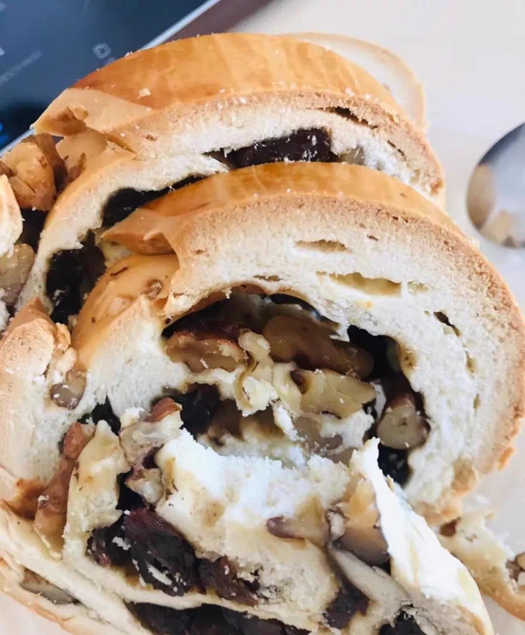 特别爱吃面包是什么原因,特别爱吃面包是什么体验