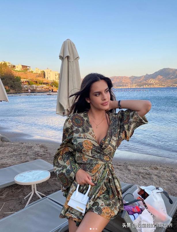 瓜帅头疼！爱女被阿里甩了后夜店疯狂这一次她要跟哈兰德拍拖