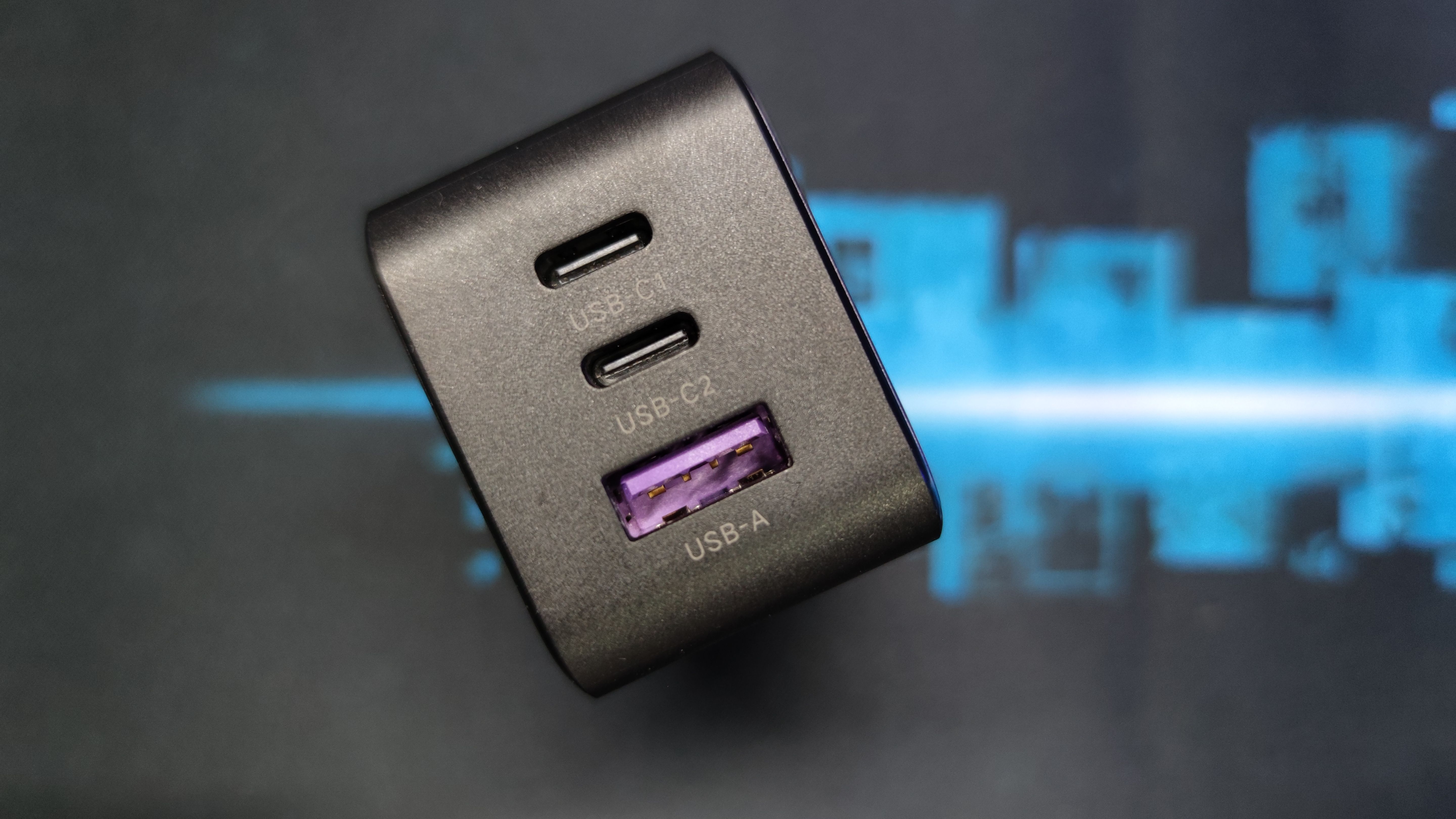 小时候的万能充电宝,小时候的万能充怎么用