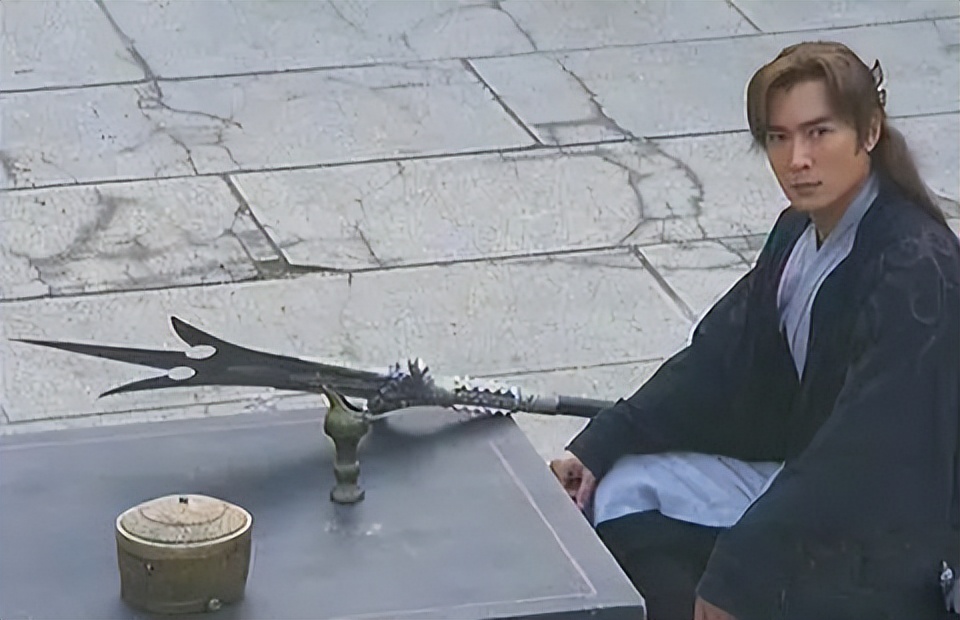 盘点师父中十大奇门冷兵器*伤杀**力排行，八斩刀位居第二