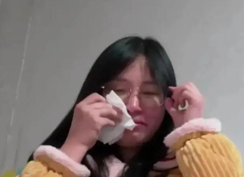 驾校教练爱上已婚女学员,女子学车爱上教练后续