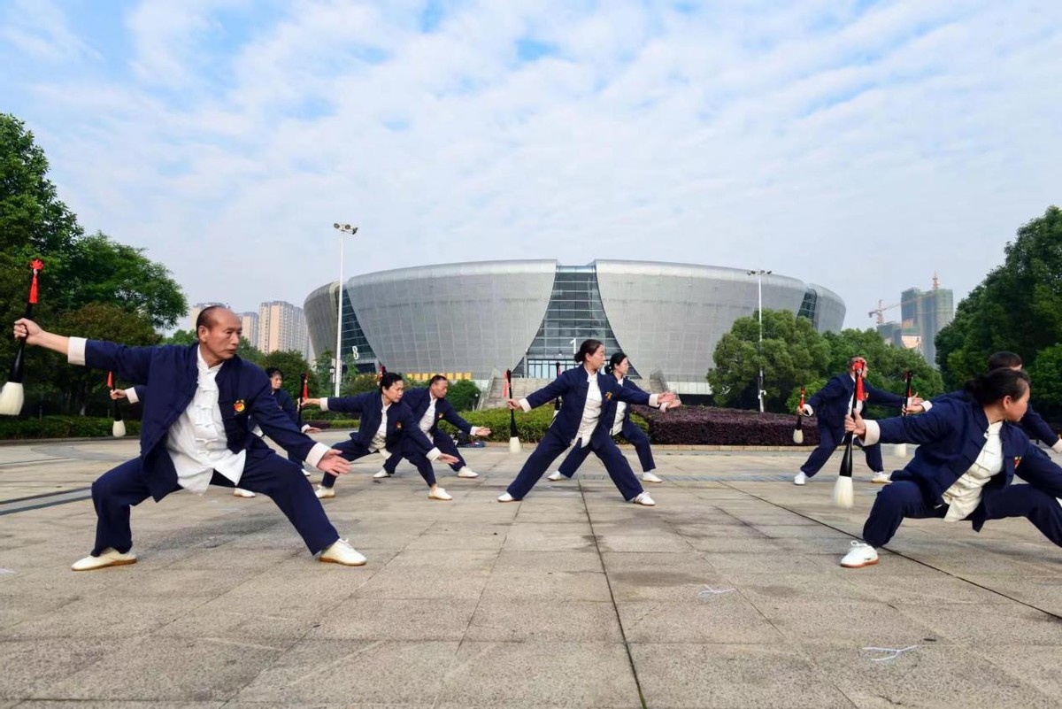 衡阳蒸湘区：品太极韵味享健康生活