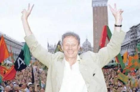 忆那些年看露天电影,意甲威尼斯