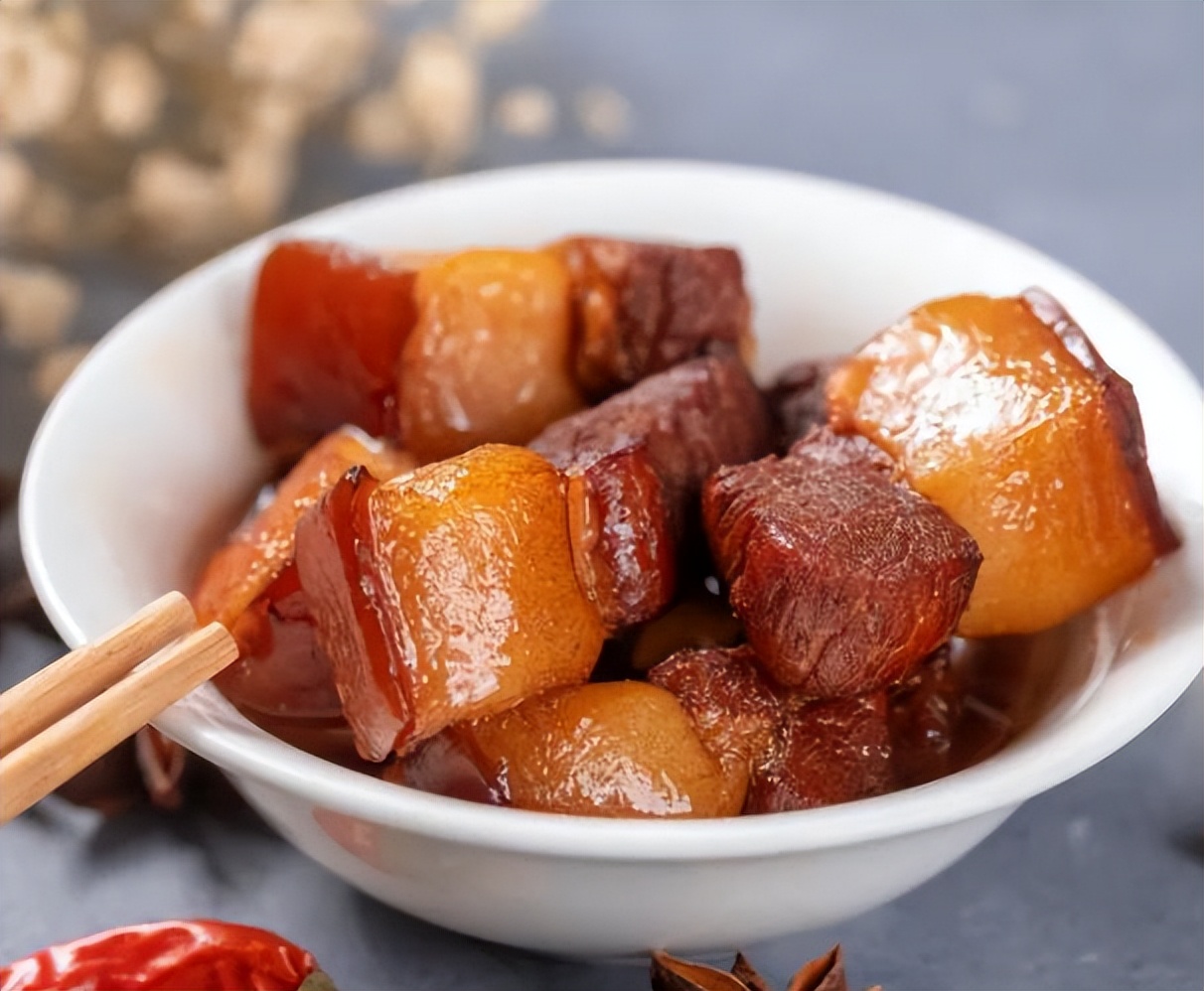 糖尿病吃生大蒜能降血糖吗,糖尿病人吃大蒜能使血糖升高吗