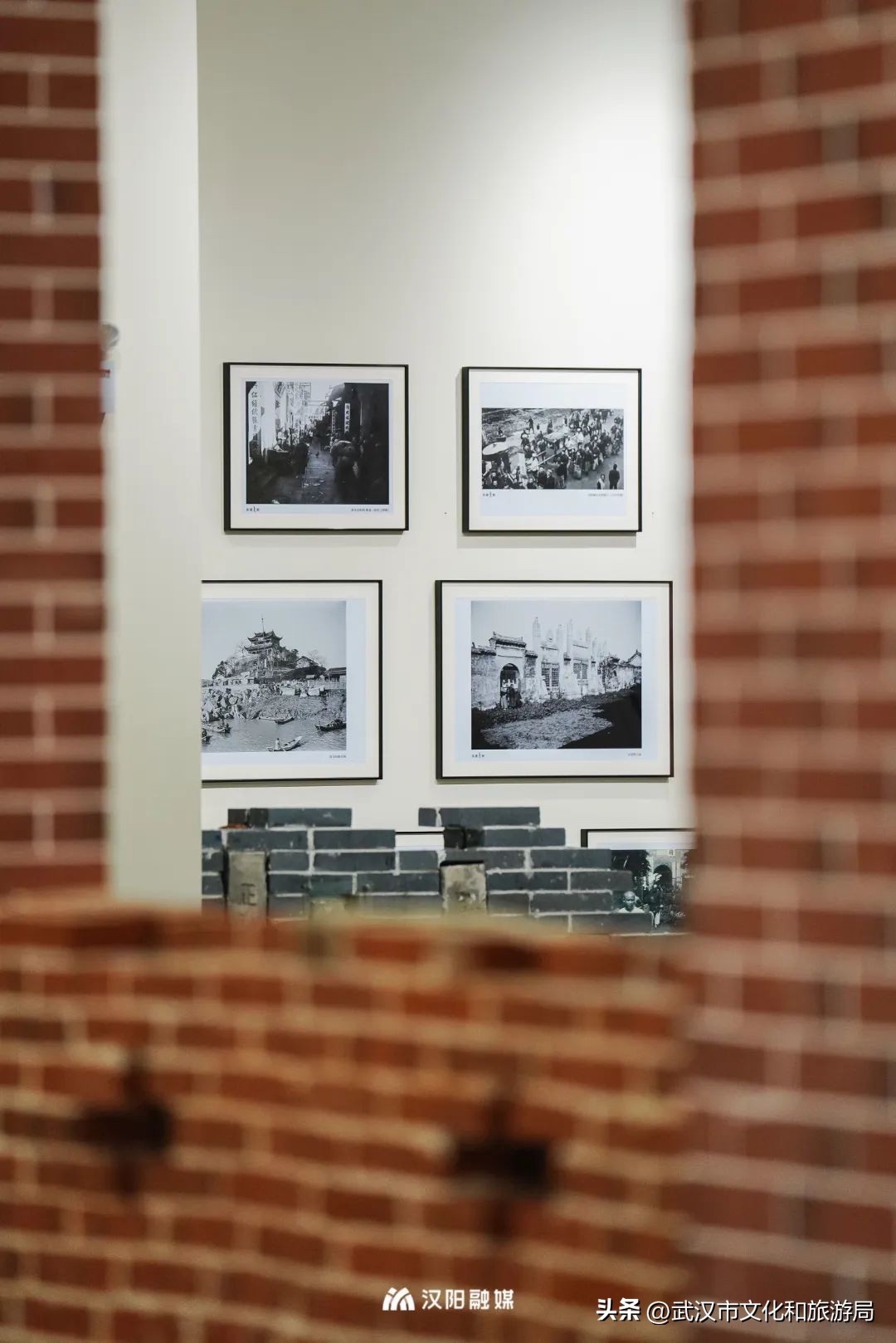 钟家村地铁站墙画,武汉钟家村墙画