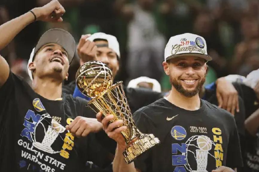 勇士8年四次总冠军,勇士四年三冠是哪几个赛季