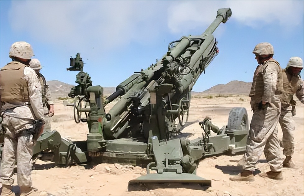 越南人看中国车载榴弹炮,中国车载榴弹炮