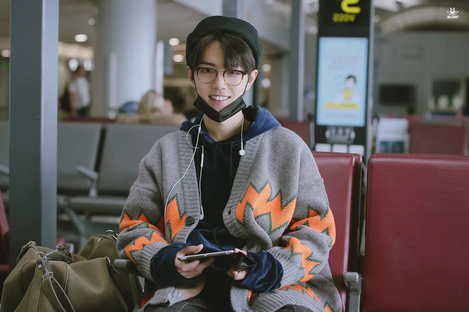 reaction肖战舞台考古,肖战x玖少年团考古完整视频