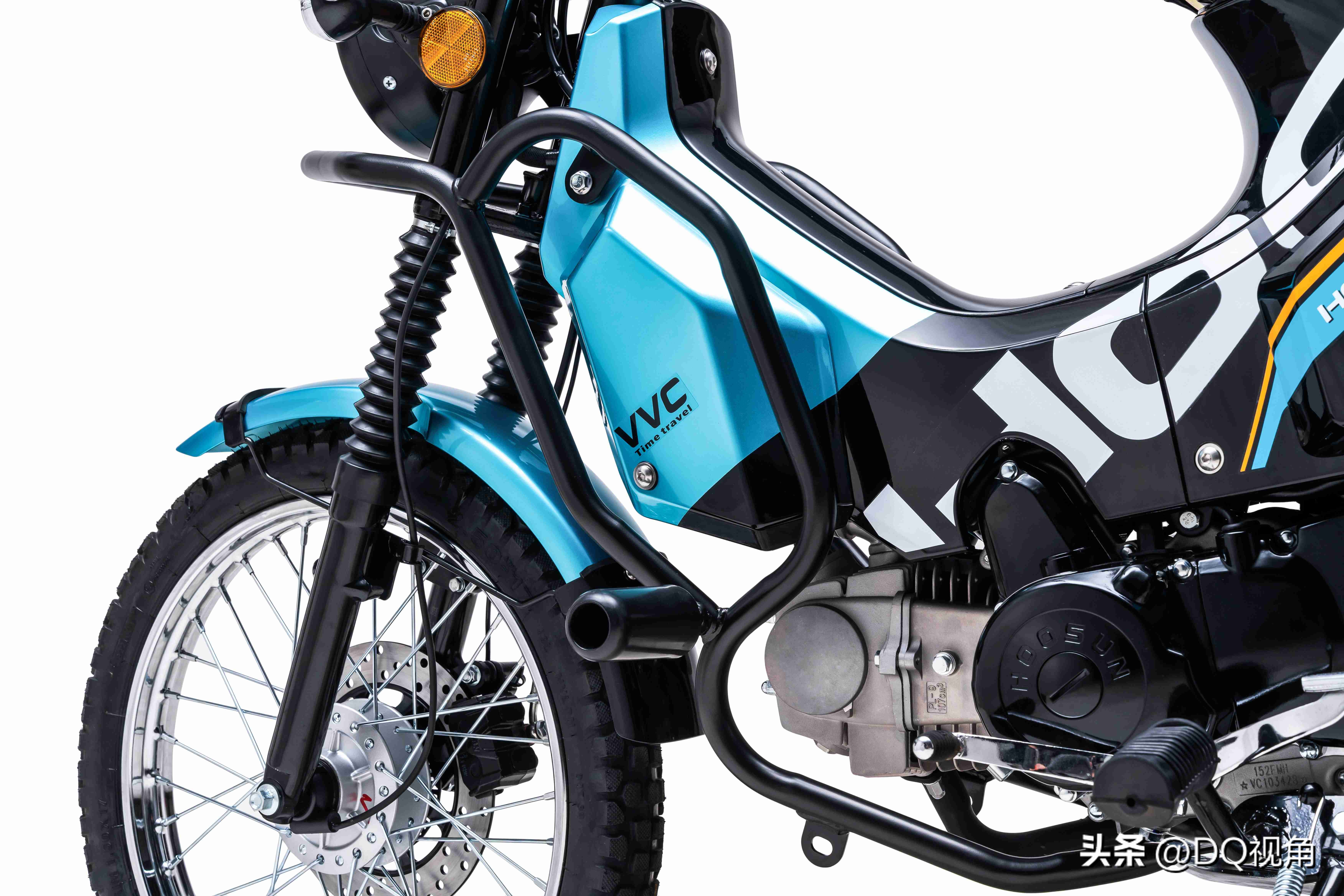 都市摩登新选择，颢晨穿越猫弯梁摩托，8.5L油箱前轮配ABS