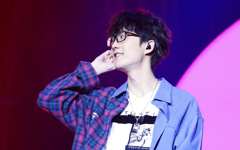 过气歌手演唱会一票难求,过气歌手开演唱会