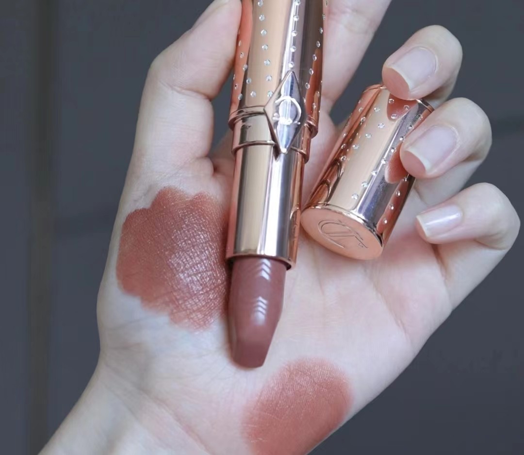 适合黄黑皮的口红色号显白推荐,黄皮素颜适合涂什么颜色的口红