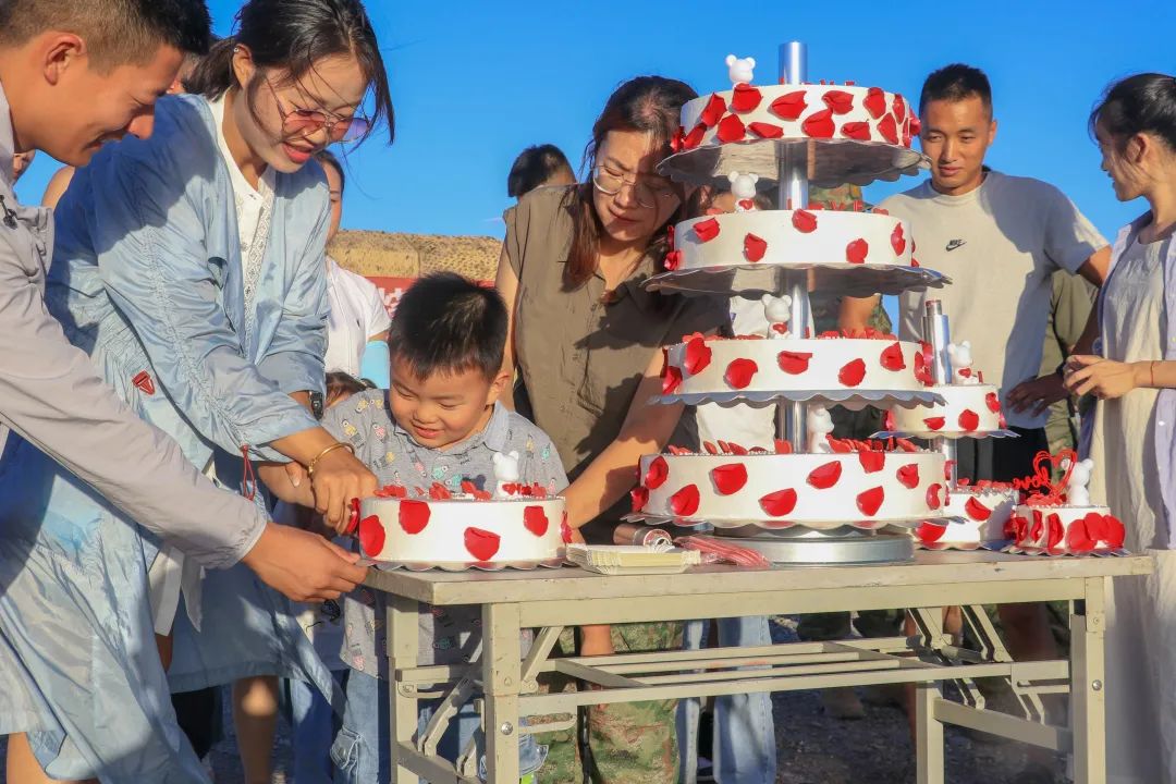 军队夏令营军娃的成长,军娃夏令营火热来袭