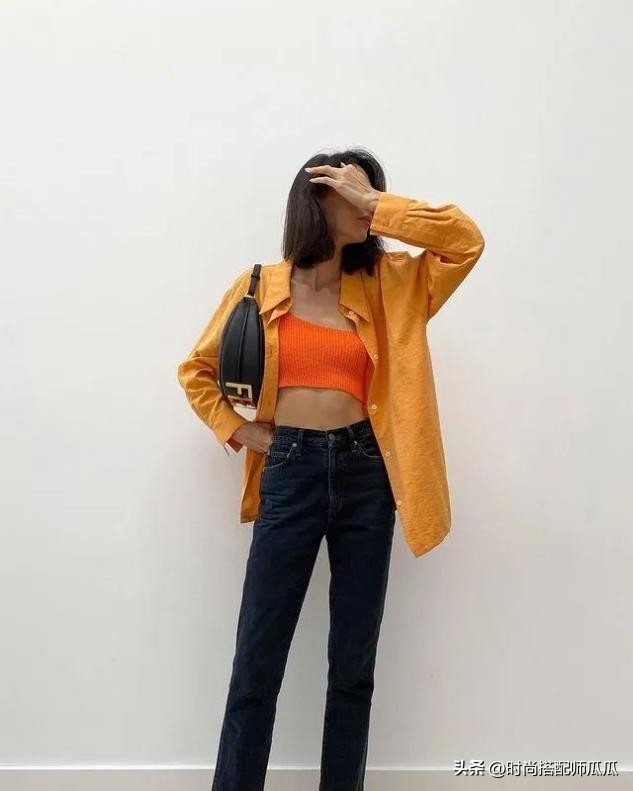 “白幼瘦”大势已去，现在男生都喜欢的是“蜜桃臀”，回头率很高