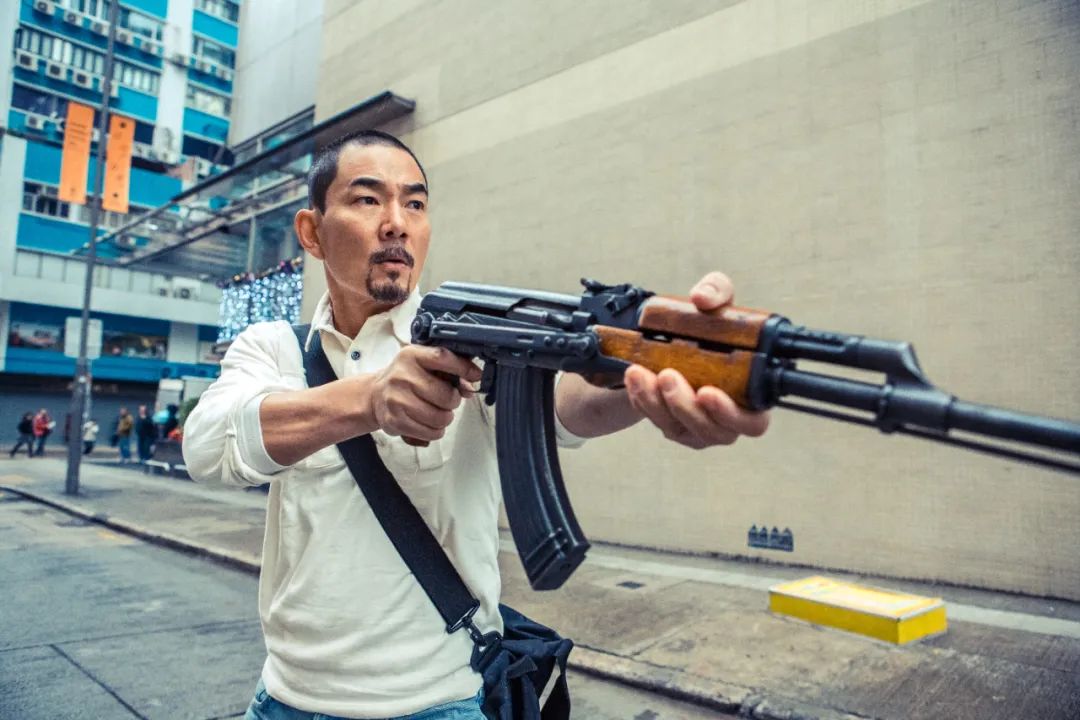 从港影港片看香港25年大变化,庆祝香港回归25年回忆港片