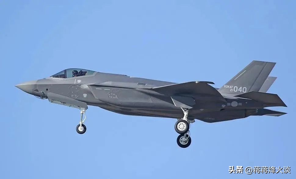 韩国kf-21战机载荷试验图片,韩国kf-21首次实施武器试验