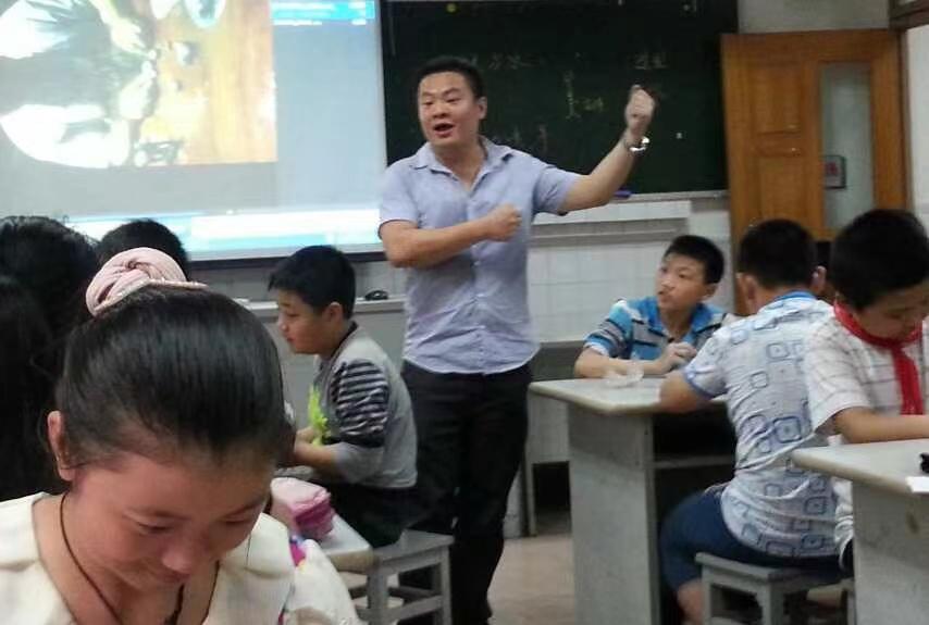 精一民族小学2006级,精一老师