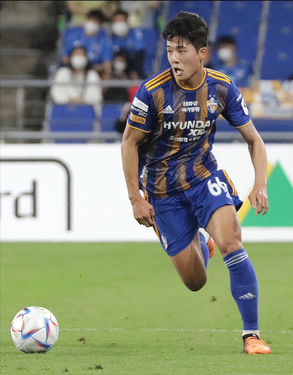 克林斯曼执教韩国队近一年17战3负,克林斯曼执教韩国国家队球员