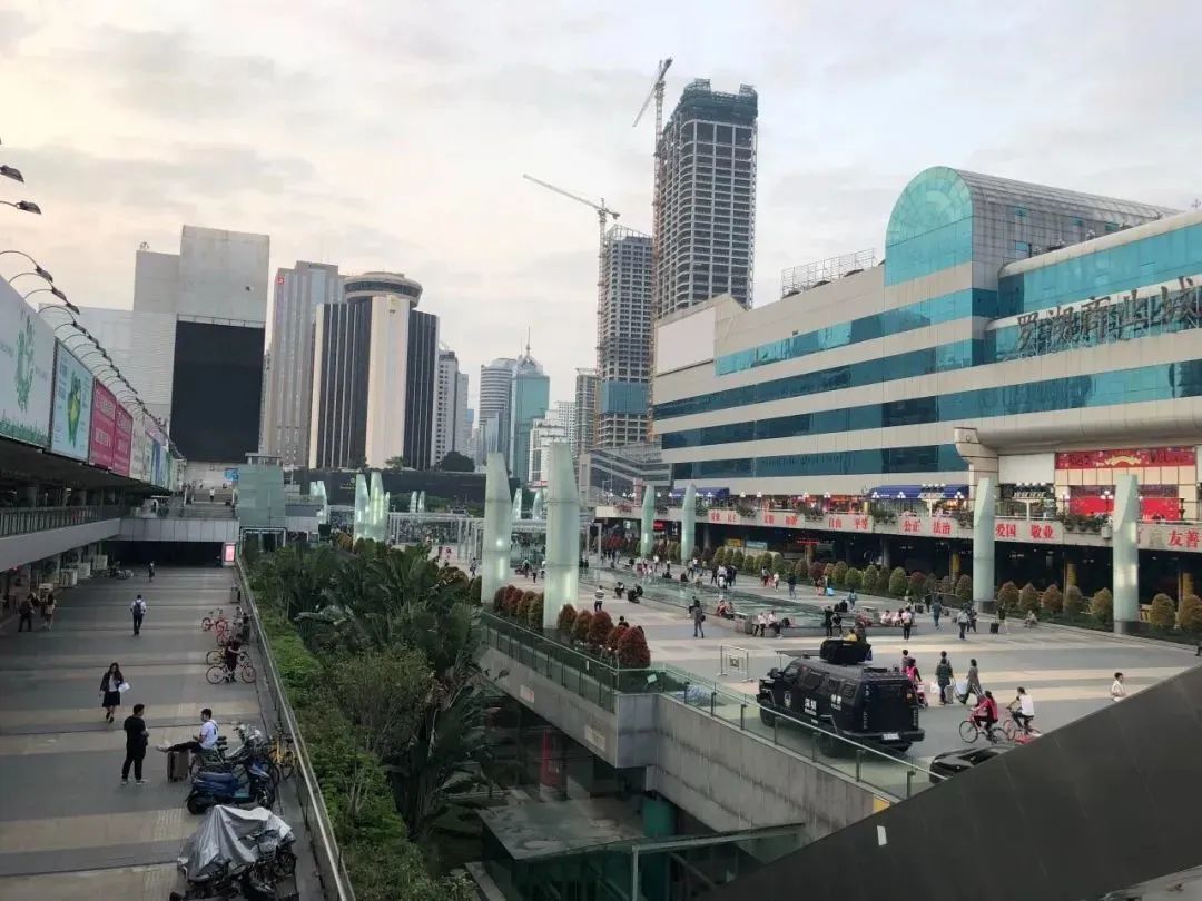 何日君再来店铺,何日君再来是哪个时代的歌