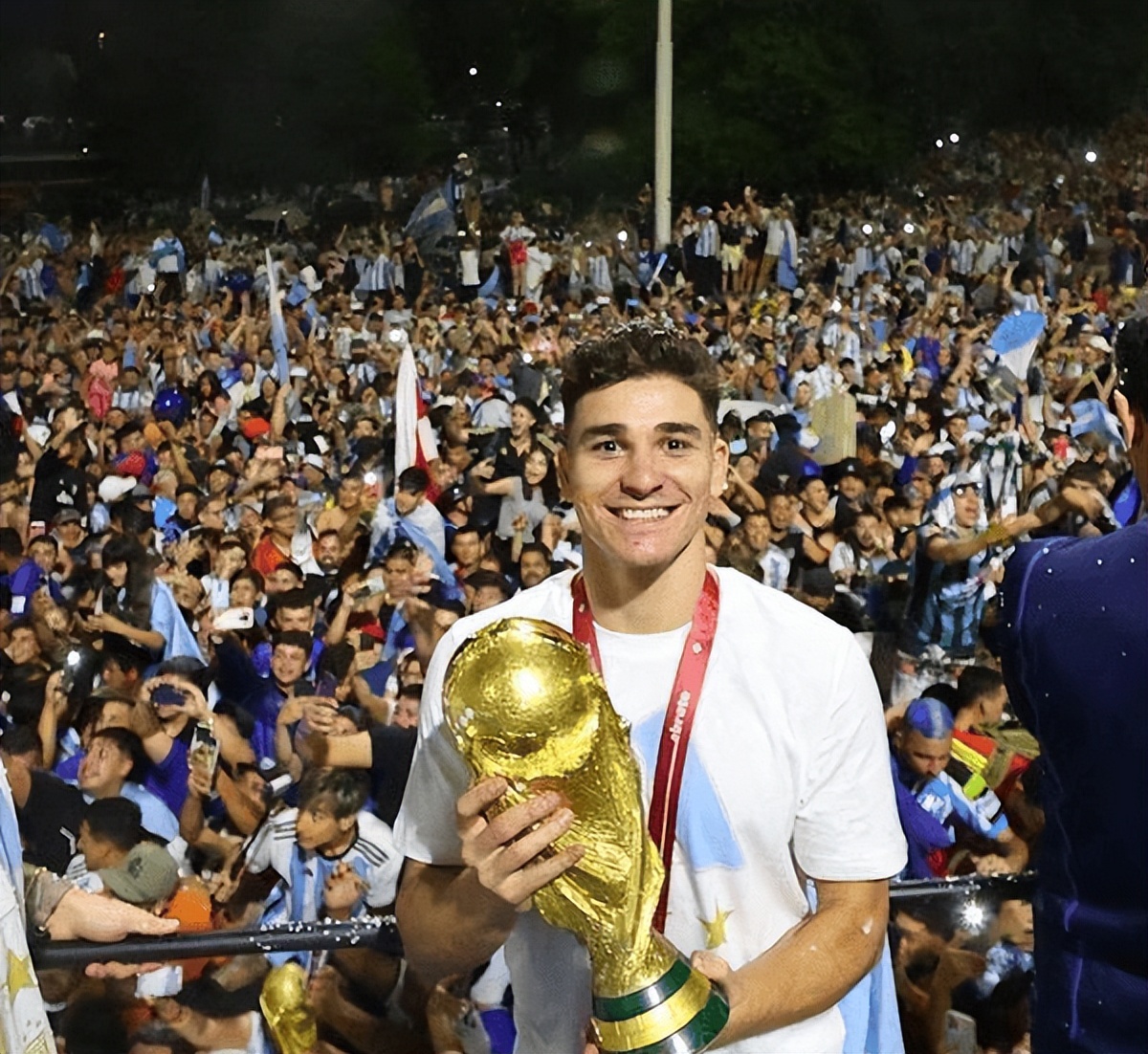 阿根廷锋霸与皇马 (阿根廷前锋对阵皇马大四喜)