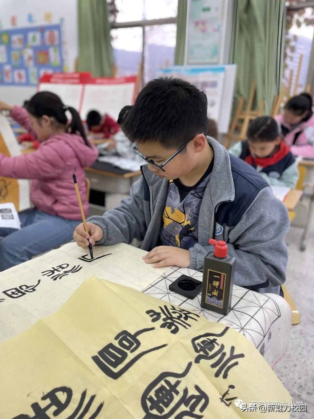 青岛小学开展心理健康宣传月活动,小学多形式开展心理健康月活动