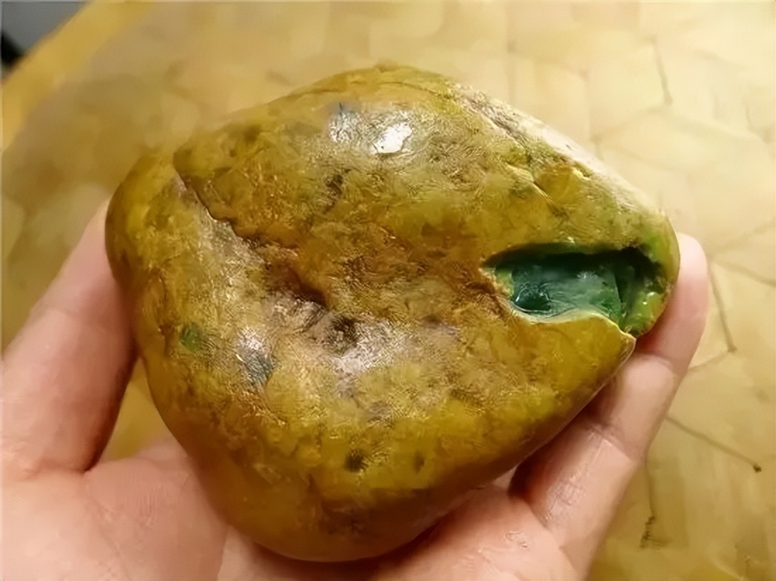 直播卖珠宝玉石是真实还是串通,直播间购买原石被骗成功全额退款