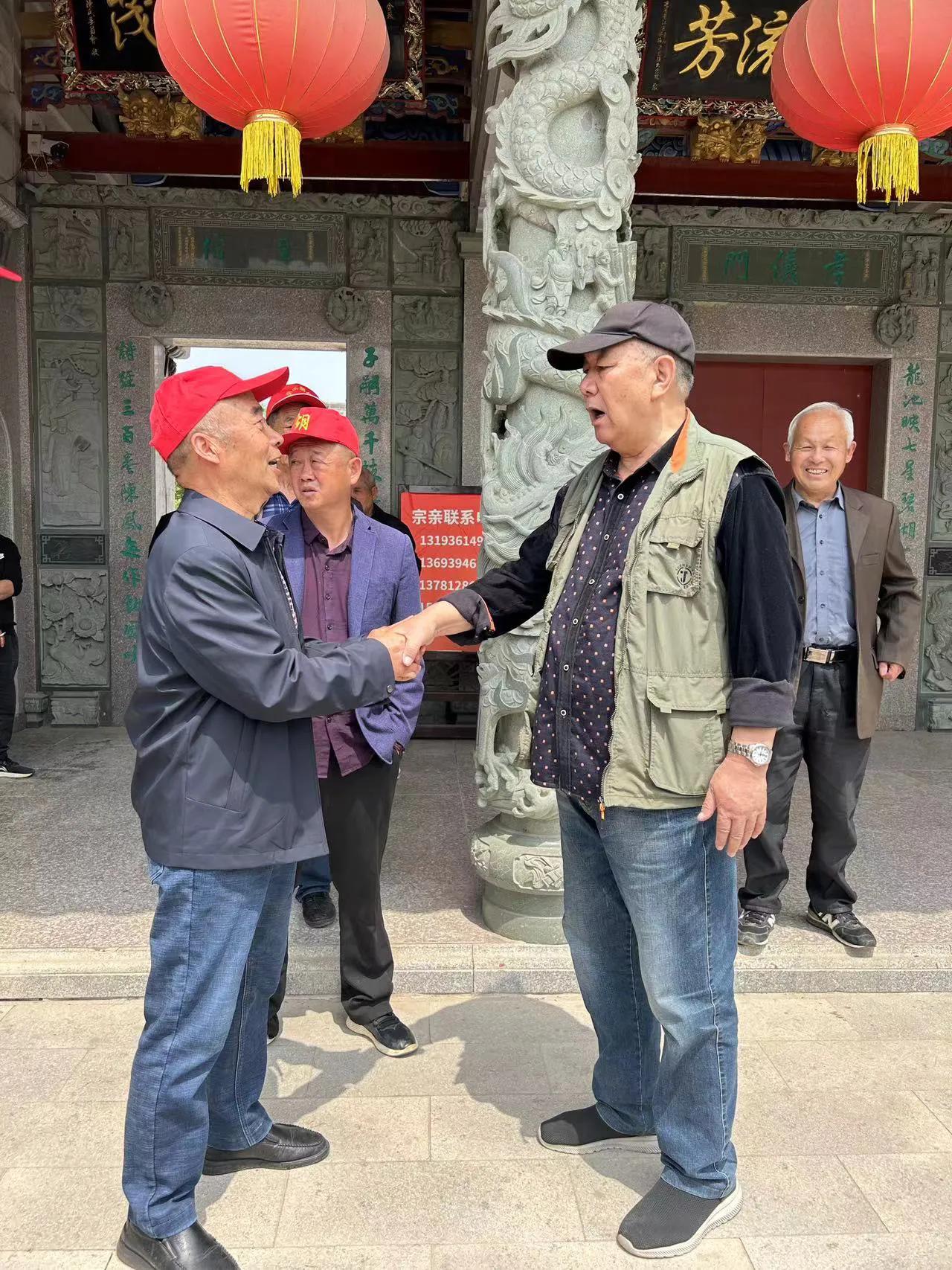 瞻仰胡氏受姓始祖公满陵墓及观光沿途景物