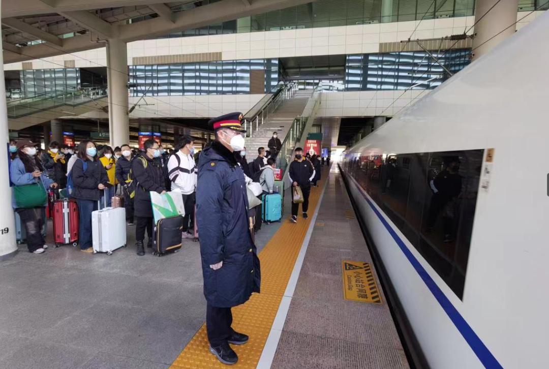 长三角铁路24小时,长三角列车正常运行吗