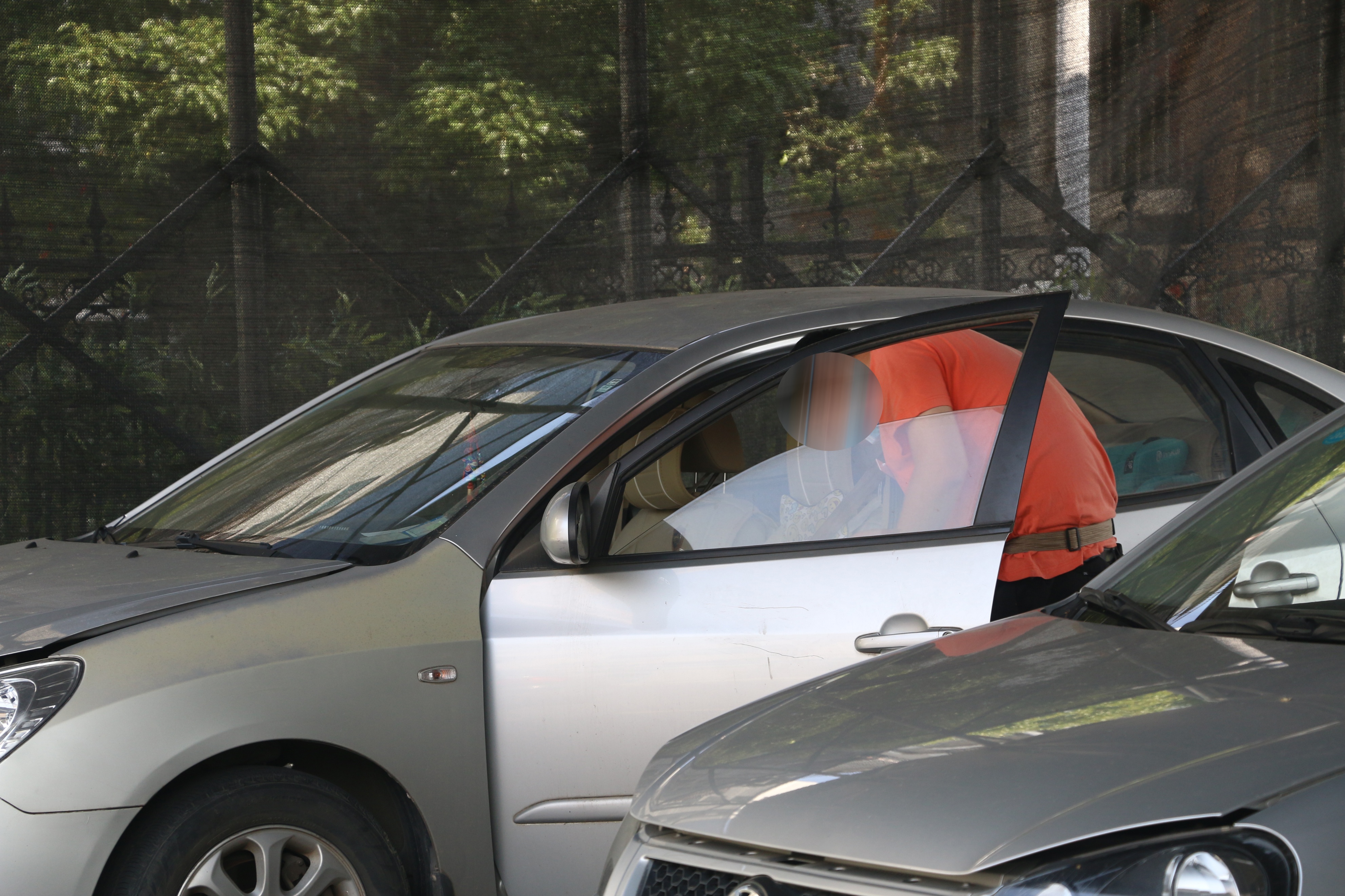 年审超过几天算逾期,车辆逾期年审多久强制报废