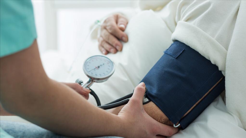 北京王女士事件,检查出膜性肾病需要终身服药呢