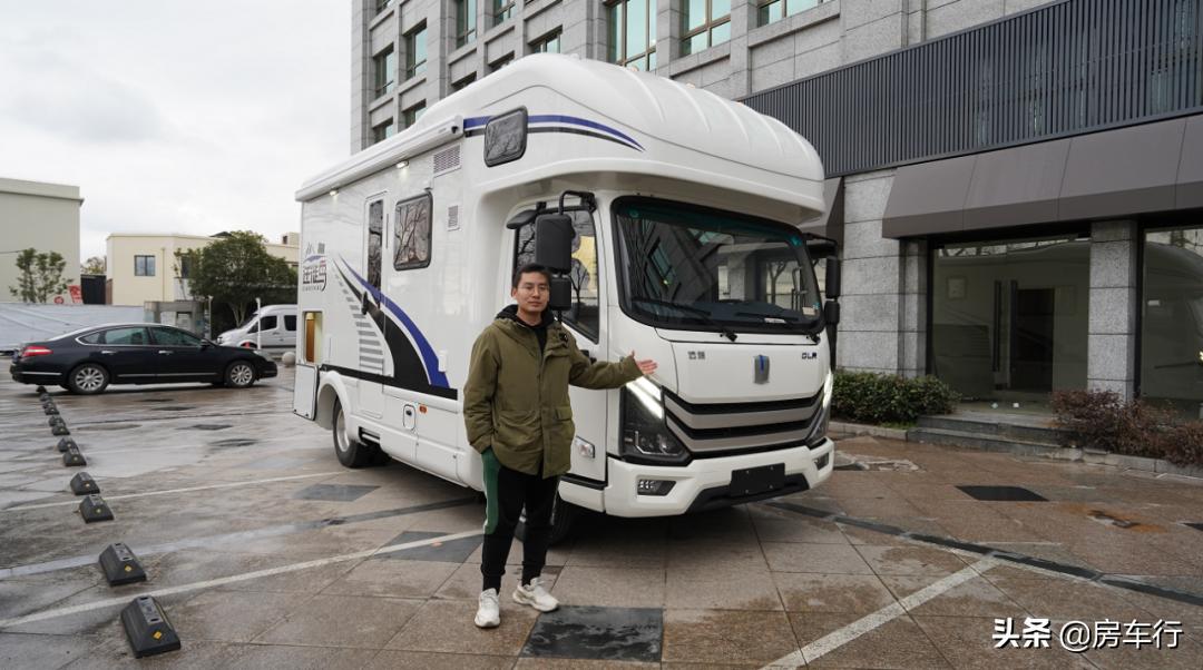 上汽轻卡房车h500好还是h300好,15-20万全新轻卡房车推荐